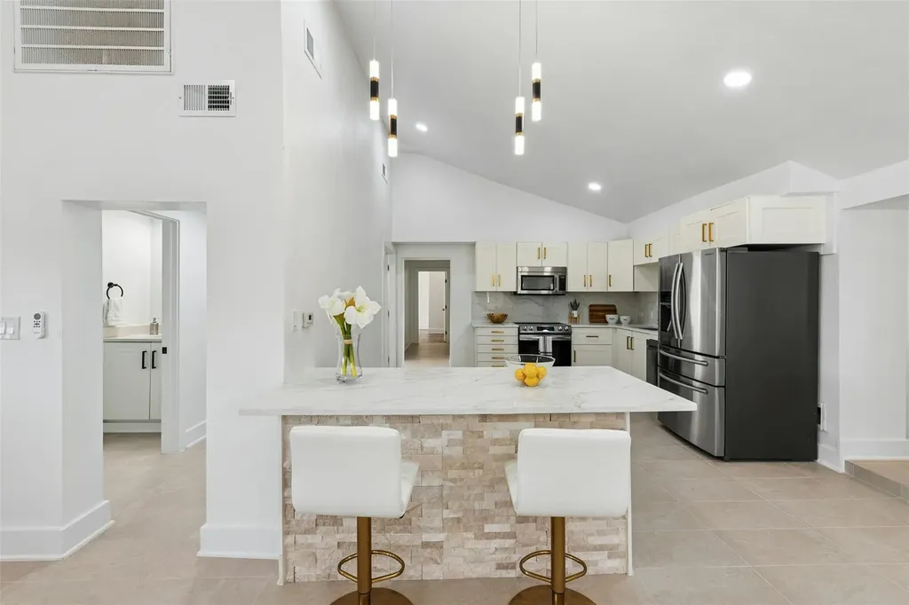 14300 Summit View Leander TX 78641