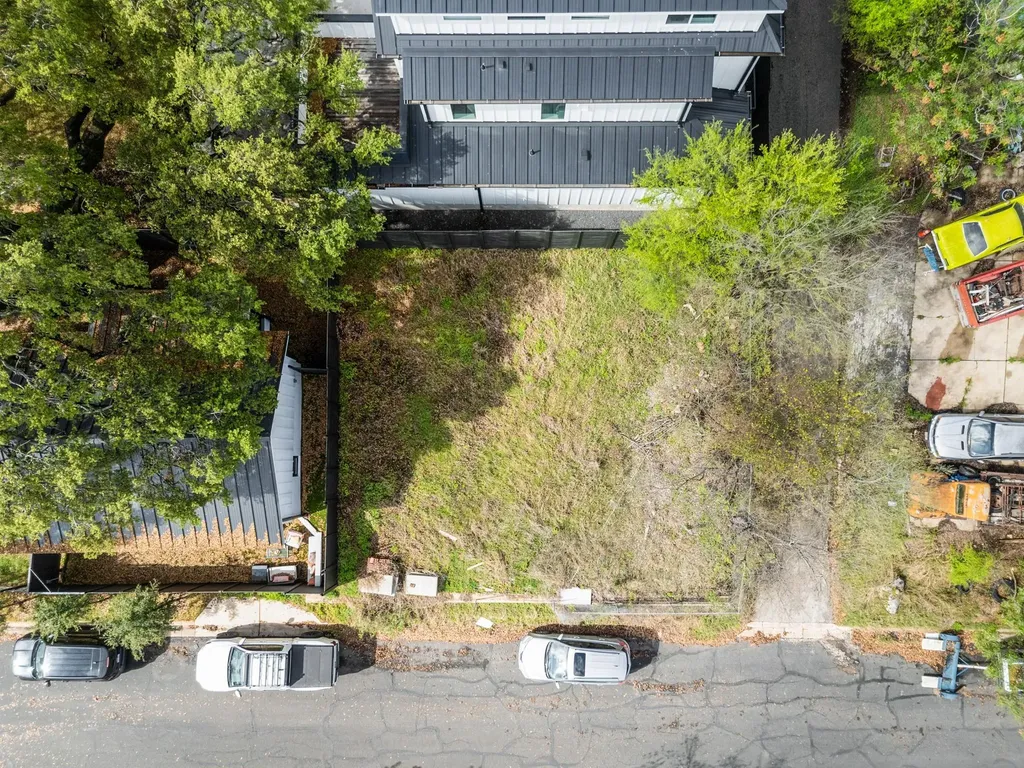1004 Harvard Street Austin TX 78702