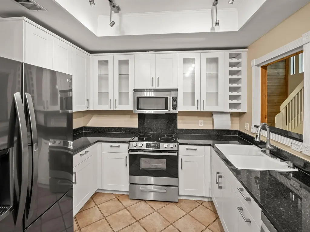 6109 Grass Hollow Austin TX 78750