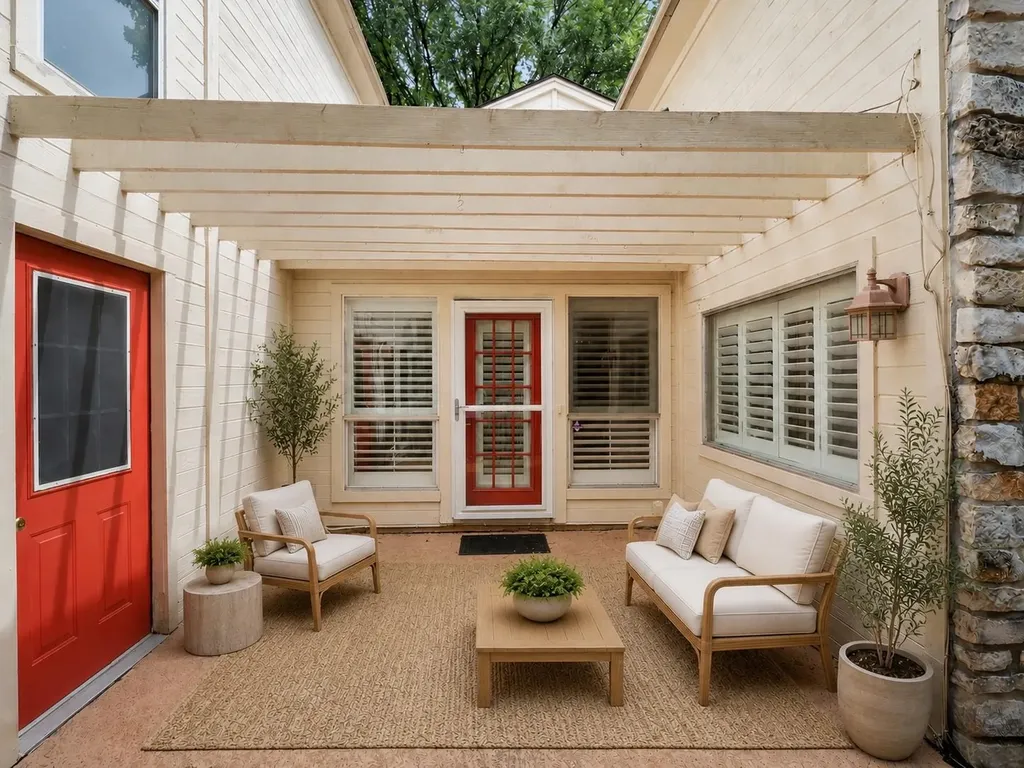 6109 Grass Hollow Austin TX 78750