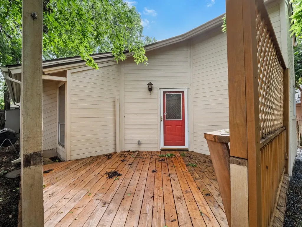 6109 Grass Hollow Austin TX 78750