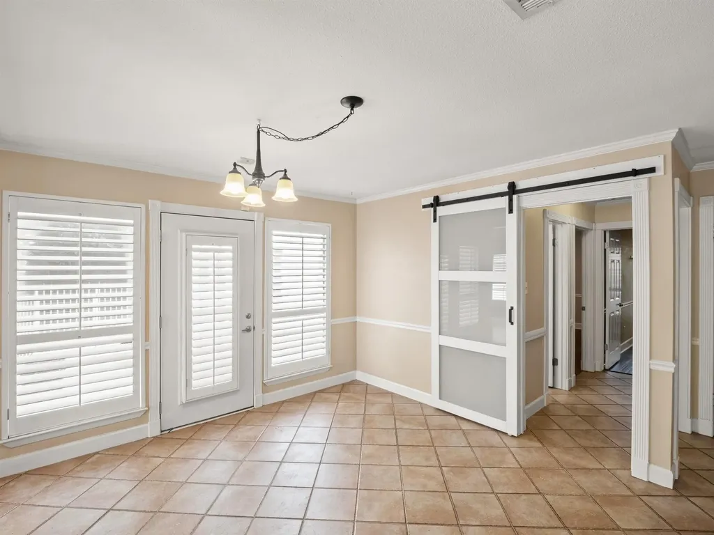 6109 Grass Hollow Austin TX 78750