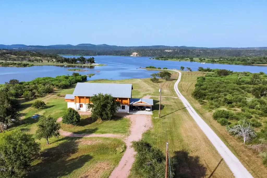 421 Chimney Cove Drive Marble Falls TX 78654