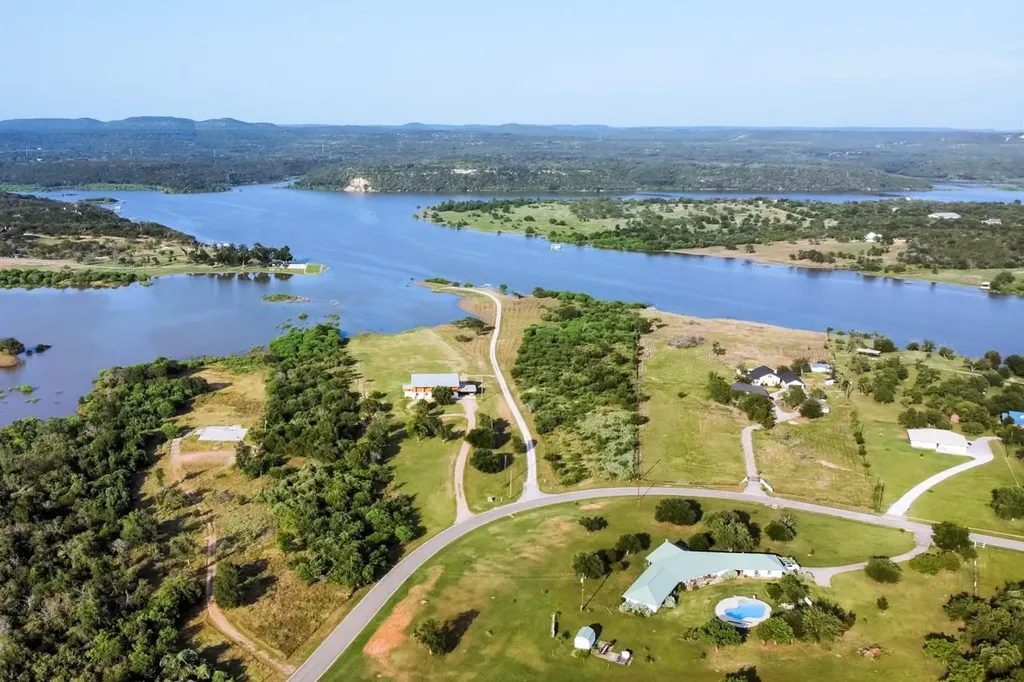 421 Chimney Cove Drive Marble Falls TX 78654