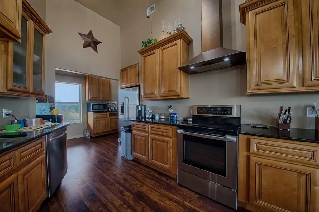 421 Chimney Cove Drive Marble Falls TX 78654