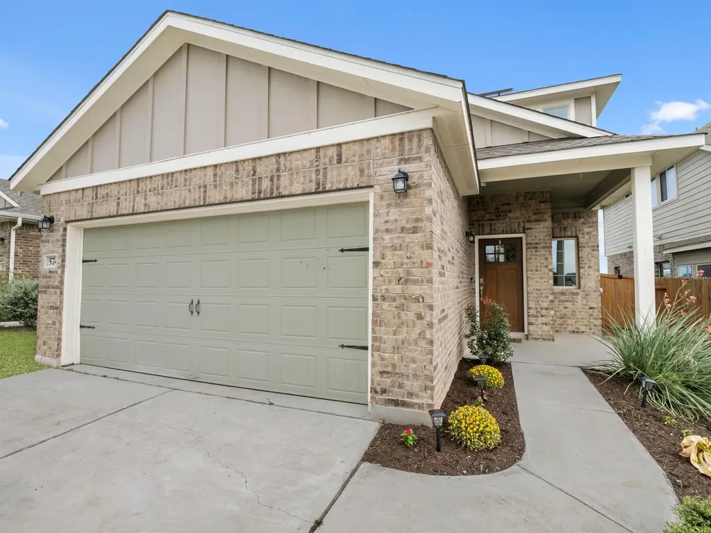 574 W Nautical Loop Kyle TX 78640