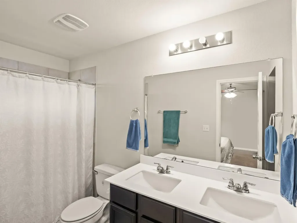 574 W Nautical Loop Kyle TX 78640