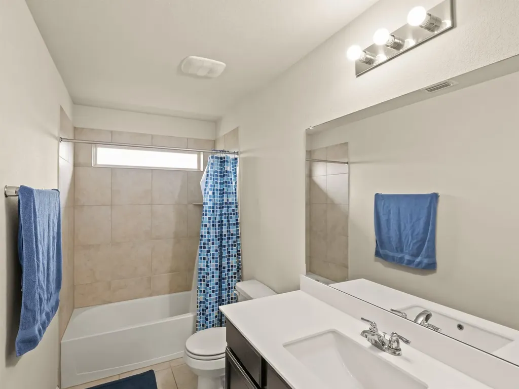 574 W Nautical Loop Kyle TX 78640