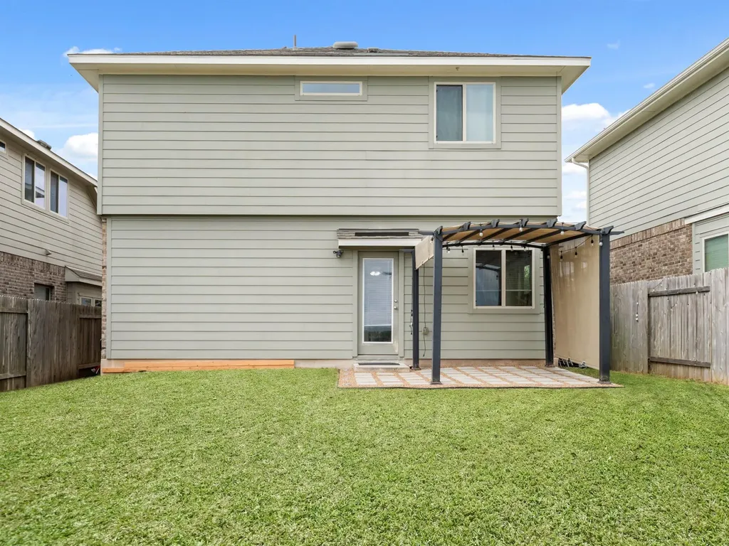 574 W Nautical Loop Kyle TX 78640