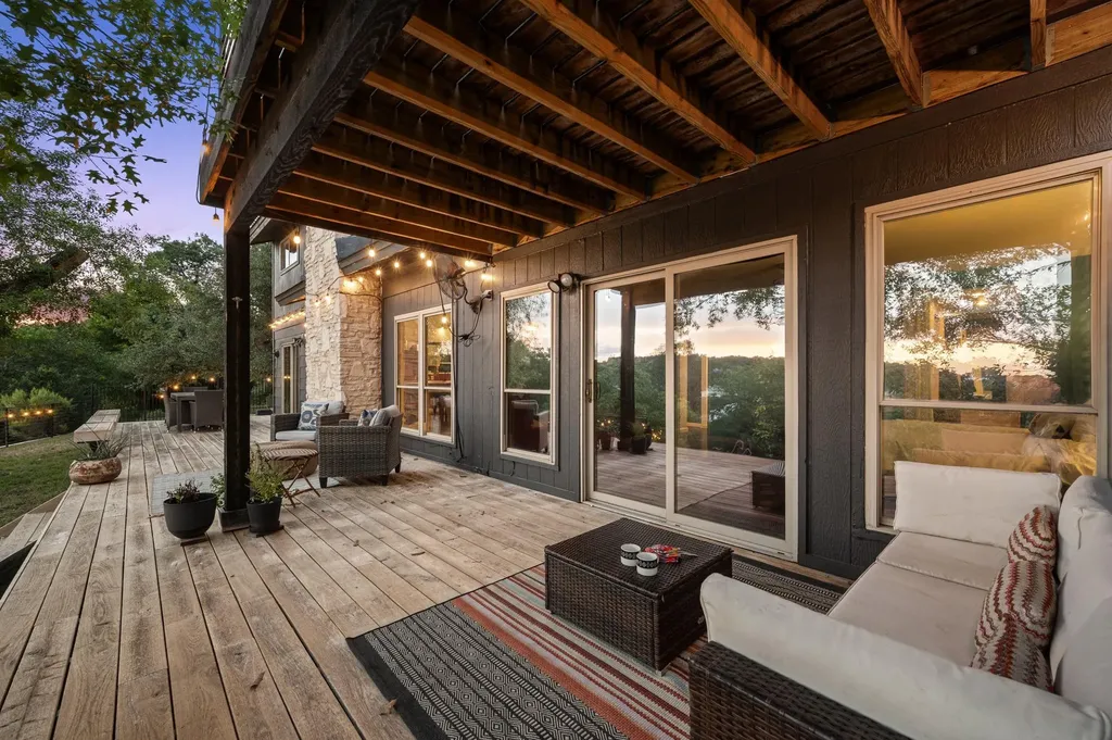 6305 Plum Hollow Overlook Austin TX 78746