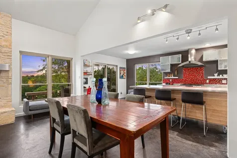 6305 Plum Hollow Overlook Austin TX 78746