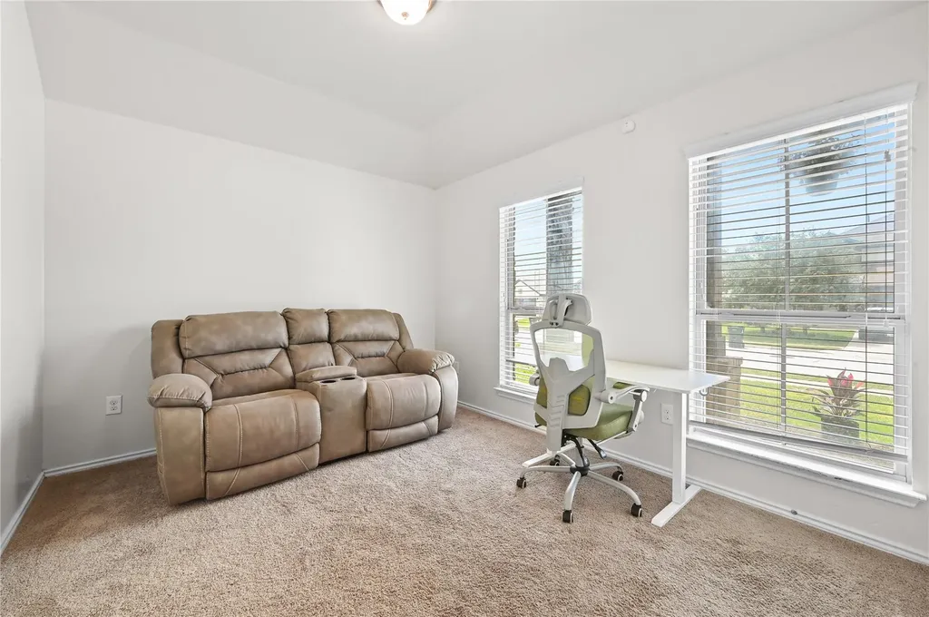 303 Limerick Road Buda TX 78610