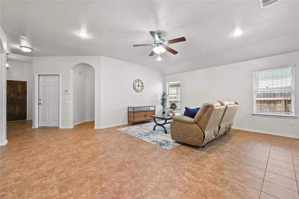 303 Limerick Road Buda TX 78610