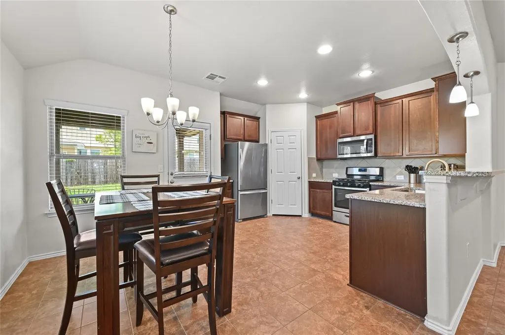 303 Limerick Road Buda TX 78610