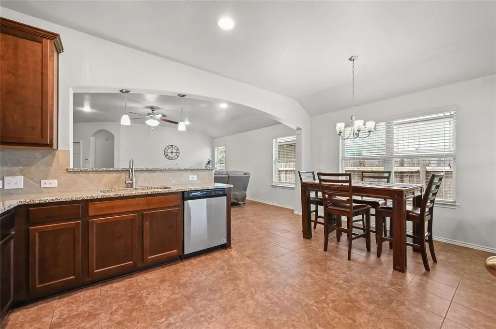 303 Limerick Road Buda TX 78610