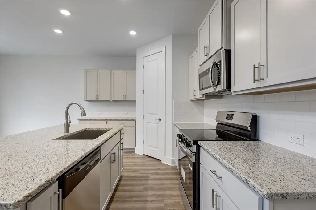 20110 Lee Lane Lago Vista TX 78645