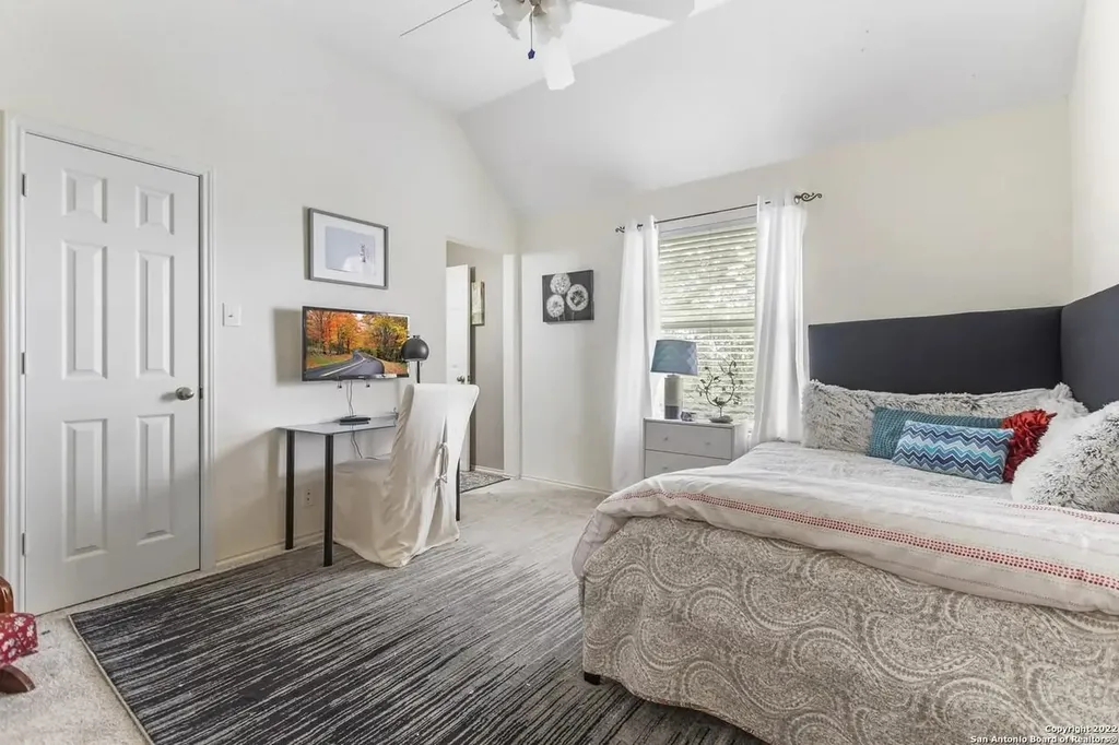 246 Gazelle Leap San Antonio TX 78258