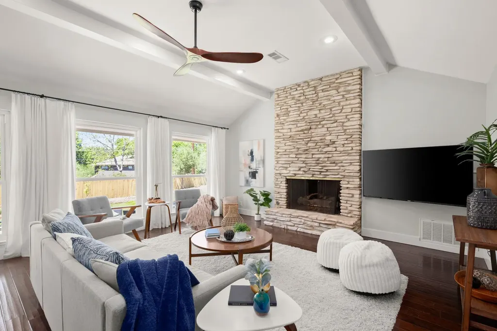 5604 Penick Drive Austin TX 78741