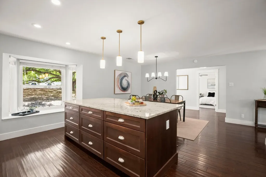 5604 Penick Drive Austin TX 78741
