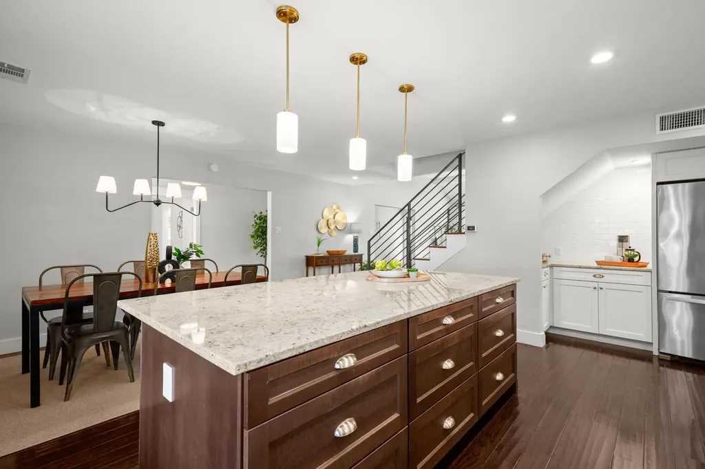 5604 Penick Drive Austin TX 78741