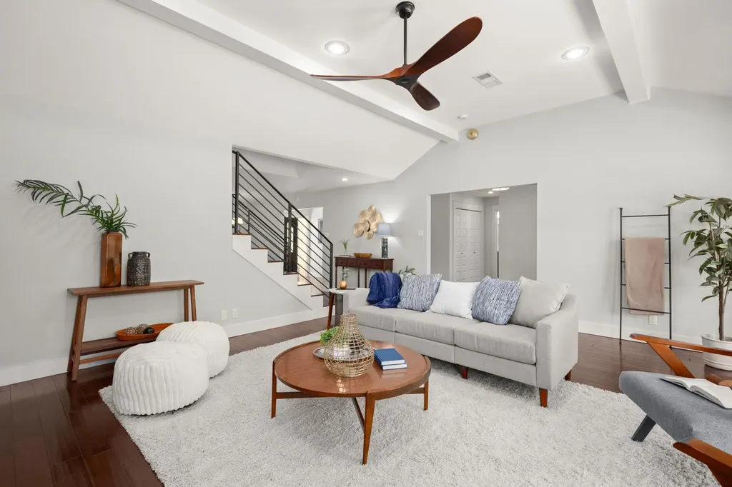 5604 Penick Drive Austin TX 78741