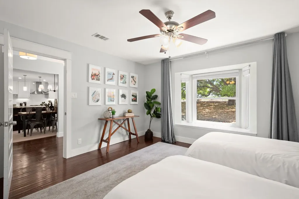 5604 Penick Drive Austin TX 78741