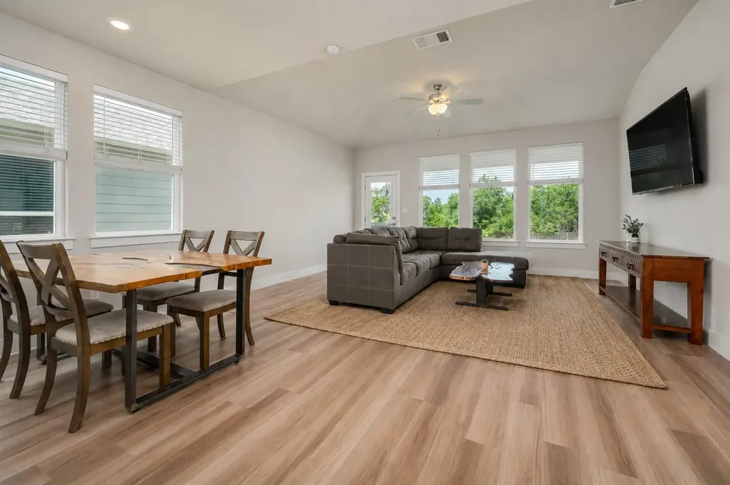 436 Sawtooth Mountain Way Dripping Springs TX 78620