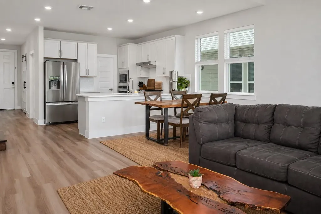 436 Sawtooth Mountain Way Dripping Springs TX 78620