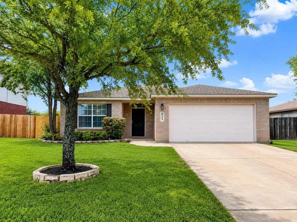 1005 W South Street Leander TX 78641