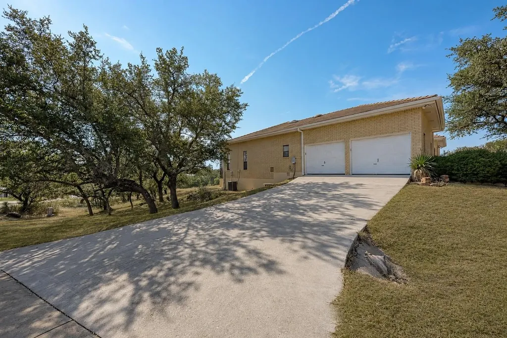 634 Broken Hills Drive Horseshoe Bay TX 78657