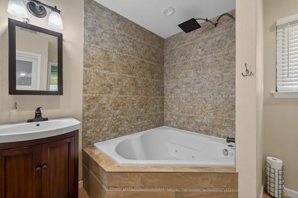 1413 Charolais Drive Austin TX 78758