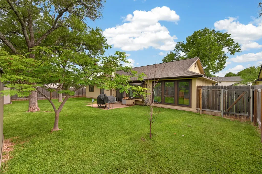 1413 Charolais Drive Austin TX 78758