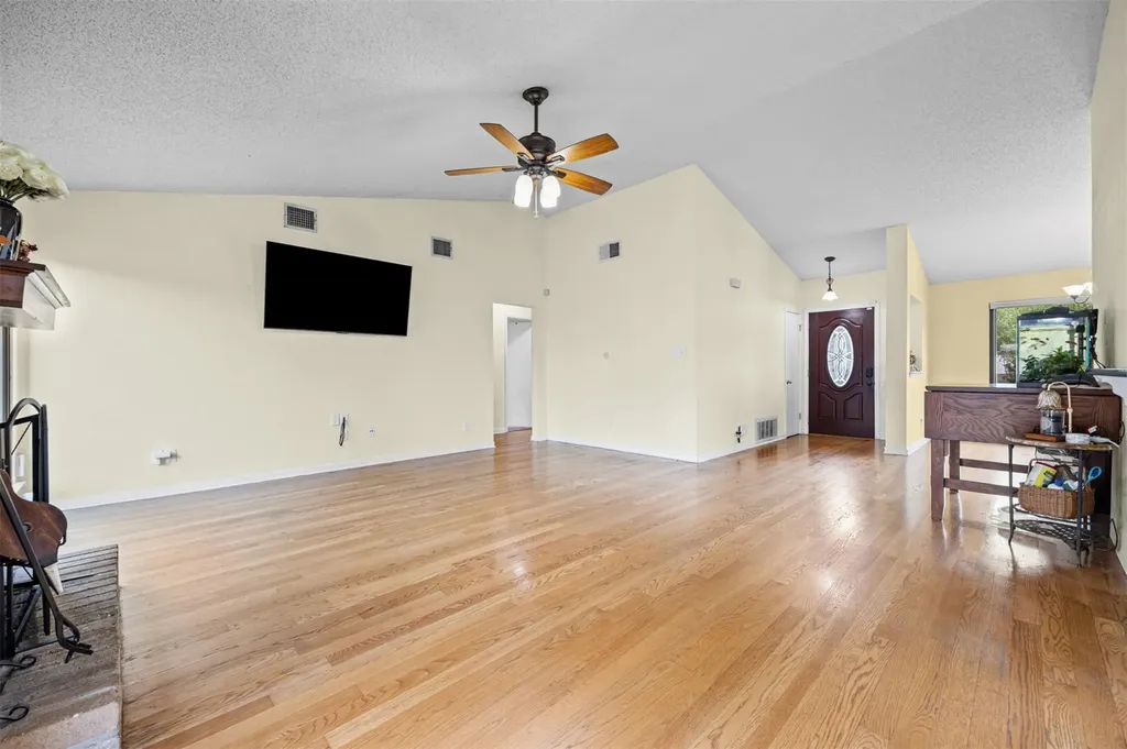 1413 Charolais Drive Austin TX 78758