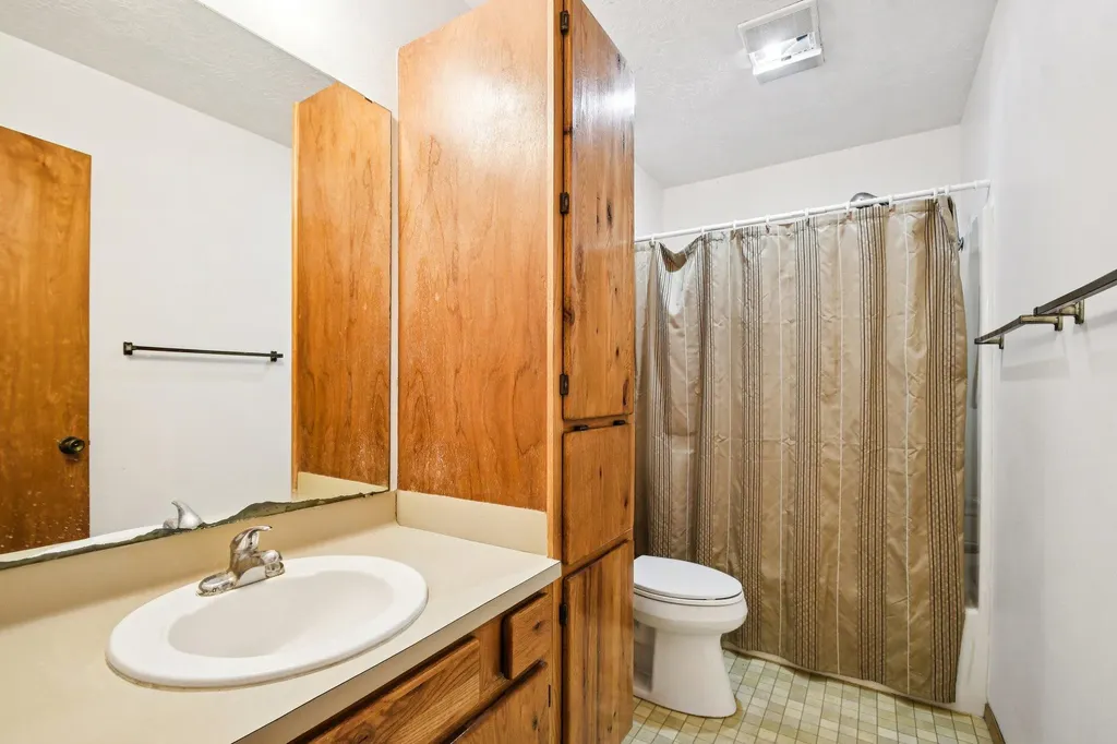 102 Stubblefield Drive Elgin TX 78621