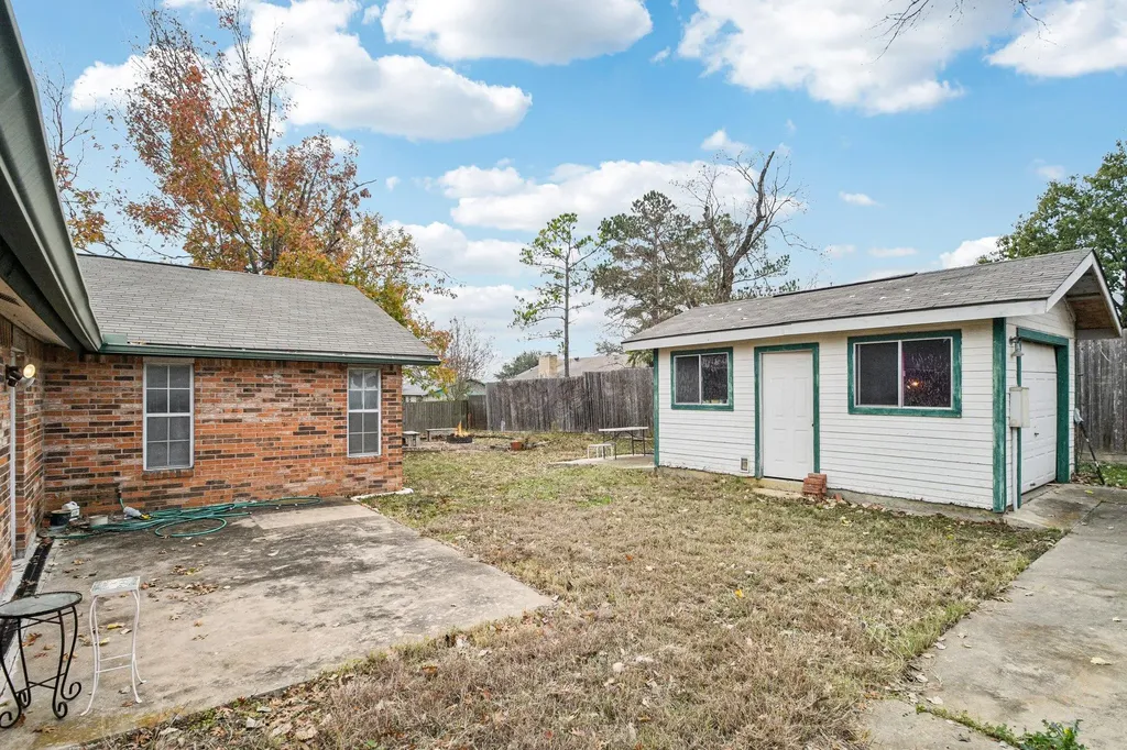 102 Stubblefield Drive Elgin TX 78621