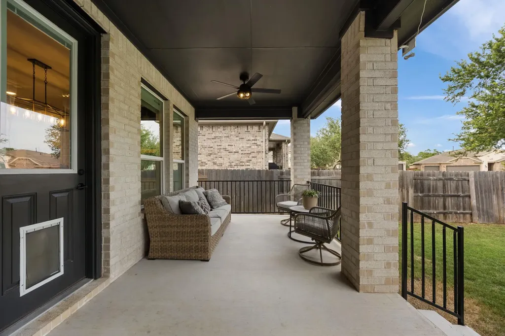 121 Beryl Way Dripping Springs TX 78620