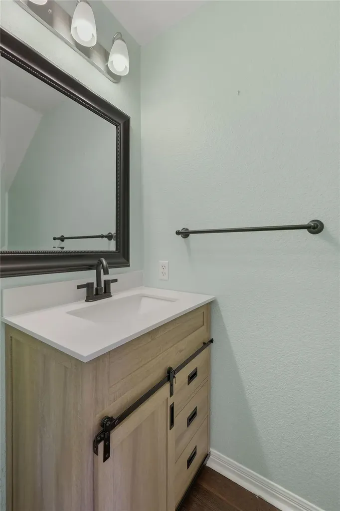 2424 Roundabout Lane Round Rock TX 78664