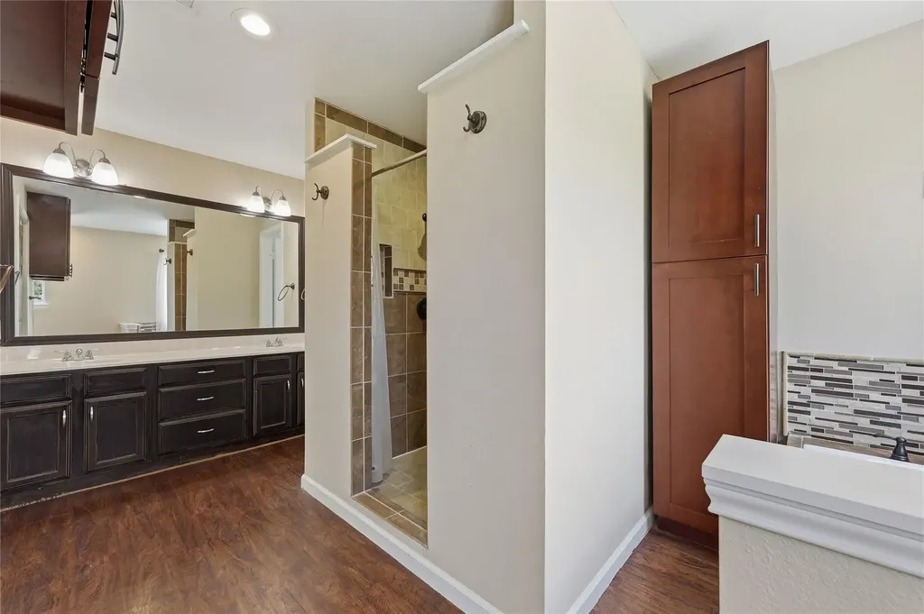2424 Roundabout Lane Round Rock TX 78664