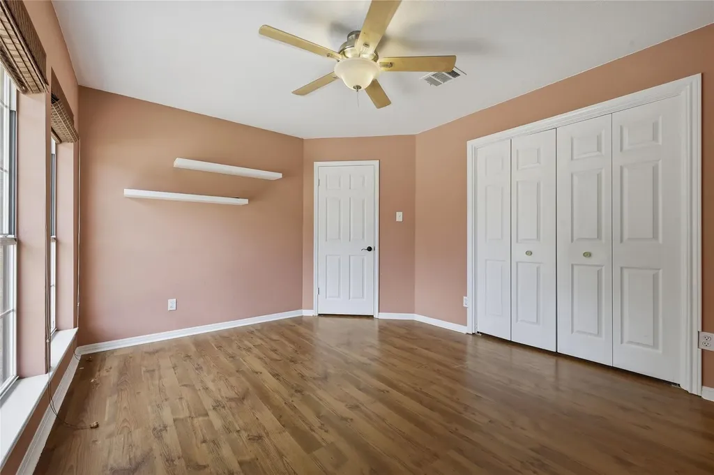 2424 Roundabout Lane Round Rock TX 78664