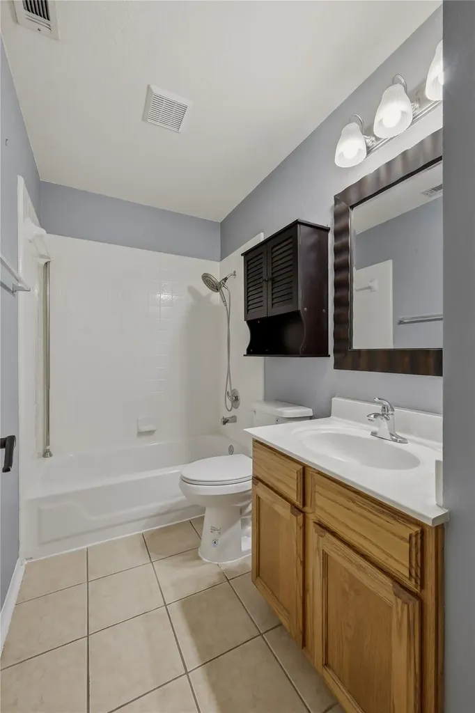 2424 Roundabout Lane Round Rock TX 78664