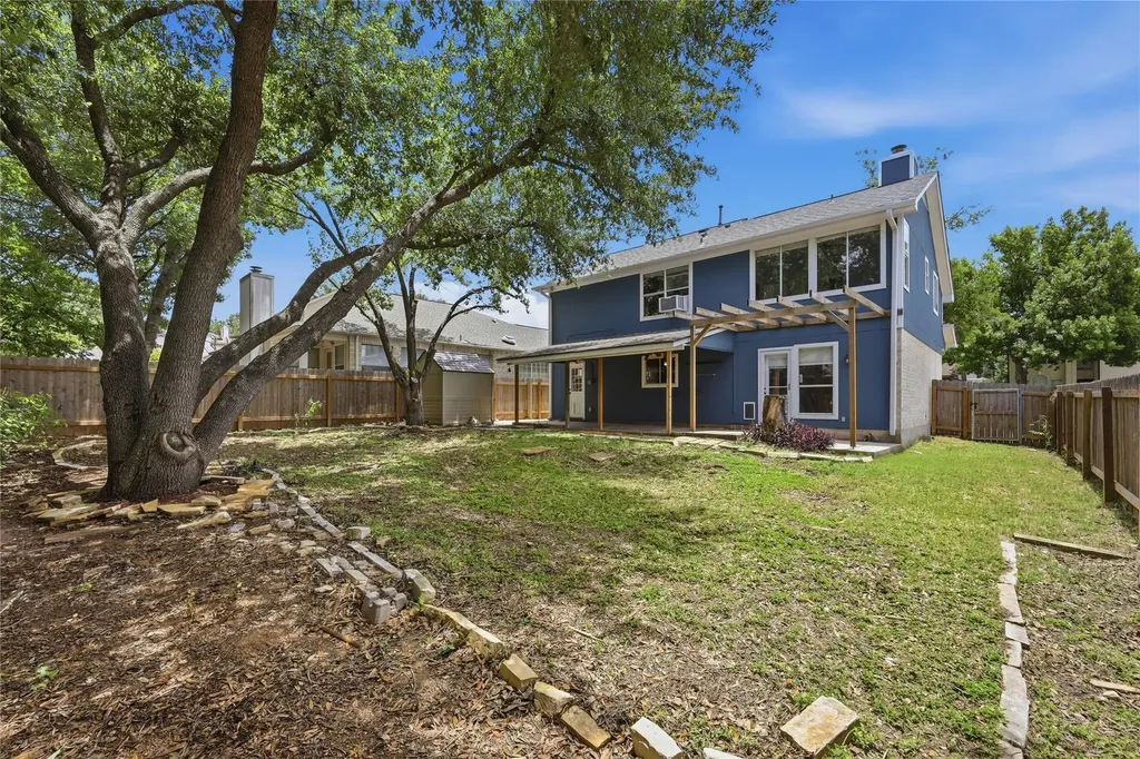 2424 Roundabout Lane Round Rock TX 78664