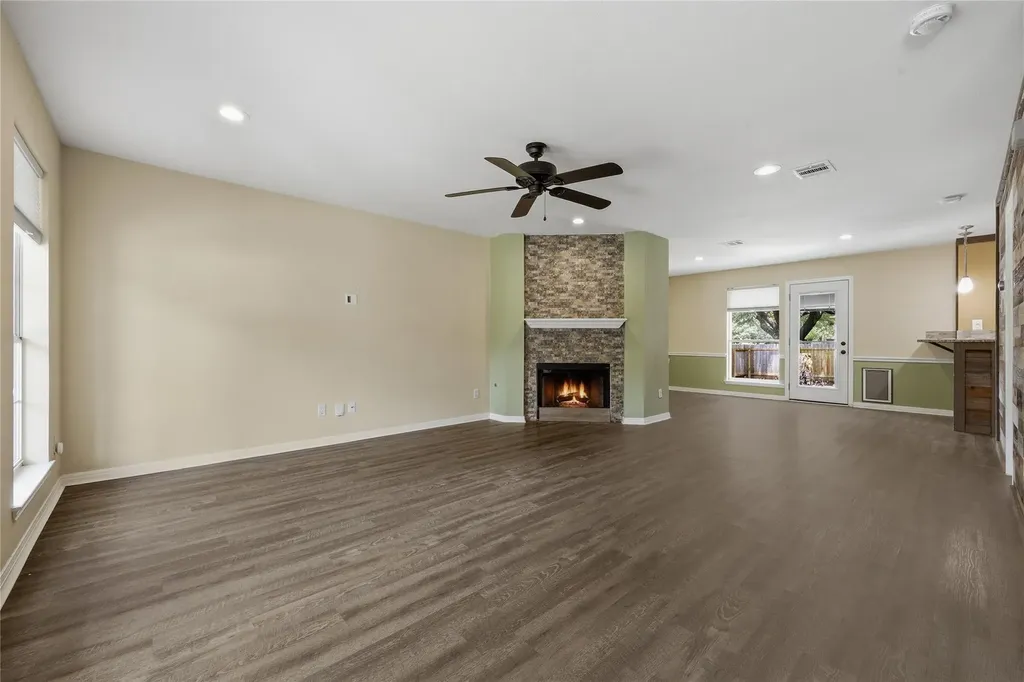 2424 Roundabout Lane Round Rock TX 78664