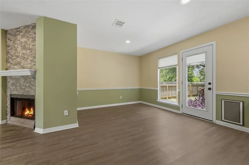 2424 Roundabout Lane Round Rock TX 78664