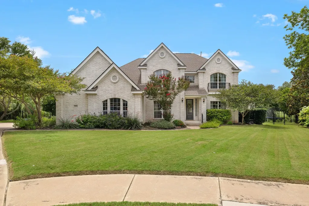 2263 Hamlet Circle Round Rock TX 78664