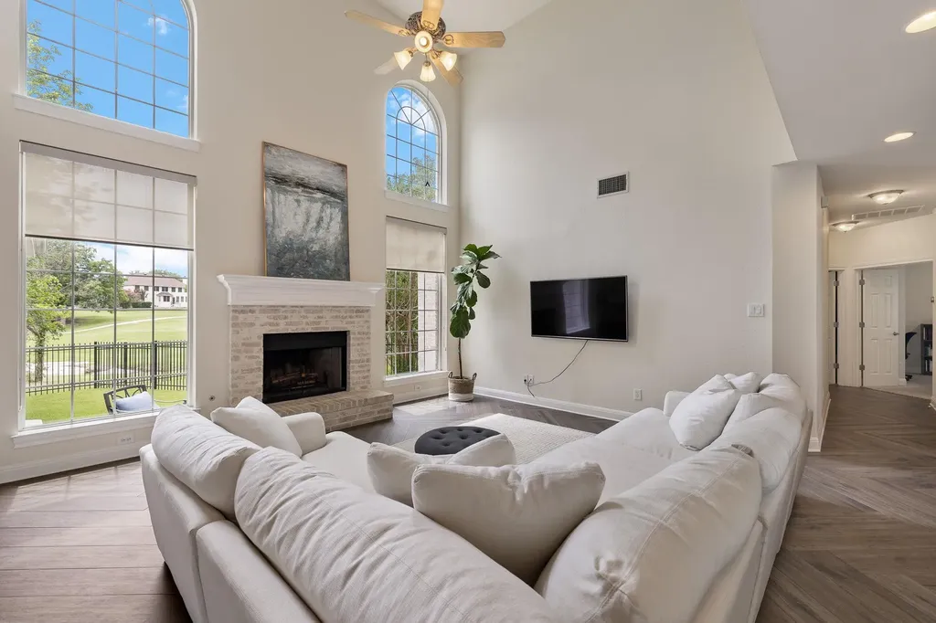 2263 Hamlet Circle Round Rock TX 78664