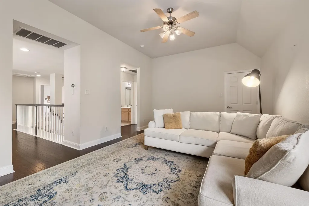 2263 Hamlet Circle Round Rock TX 78664