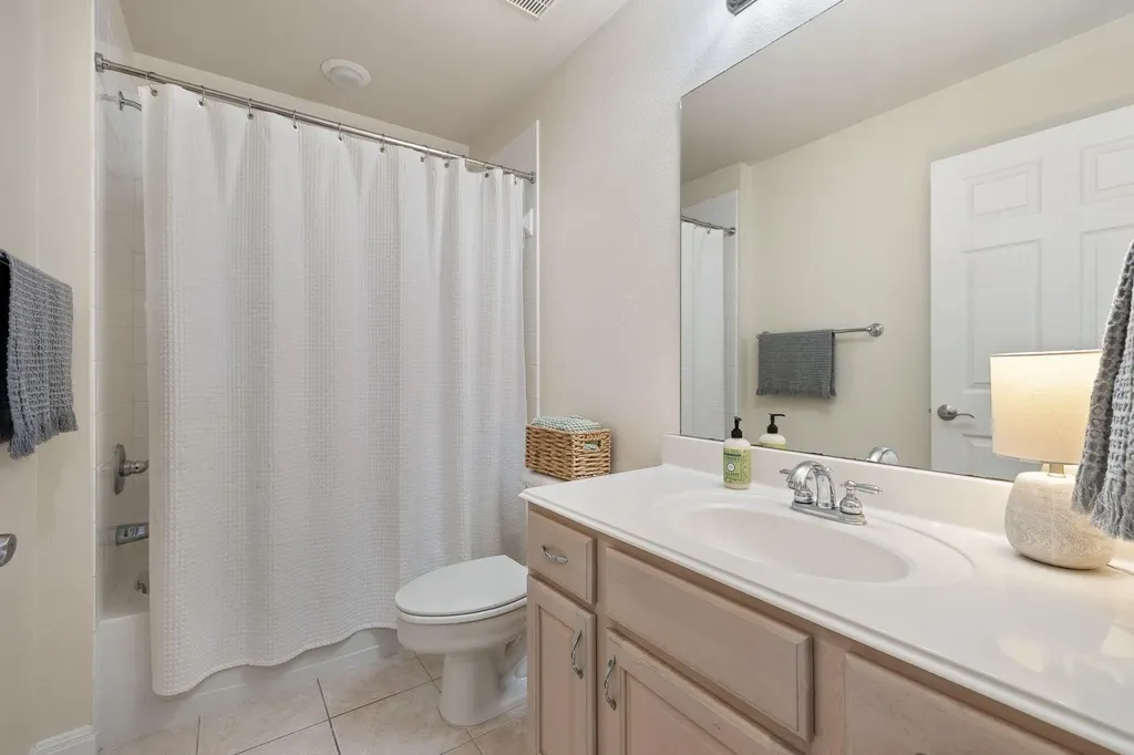 2263 Hamlet Circle Round Rock TX 78664