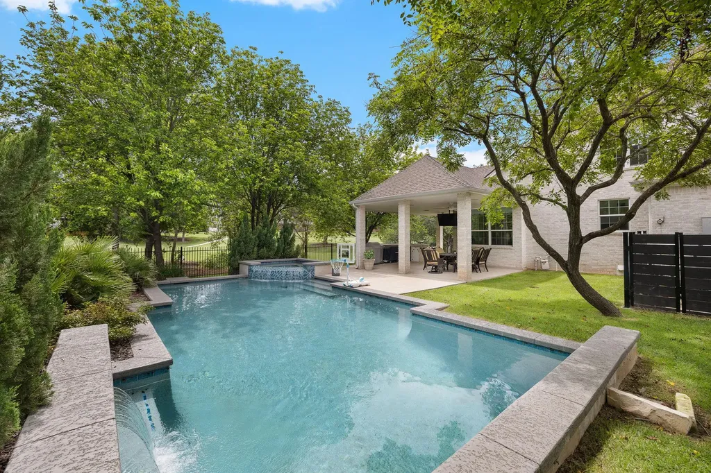 2263 Hamlet Circle Round Rock TX 78664