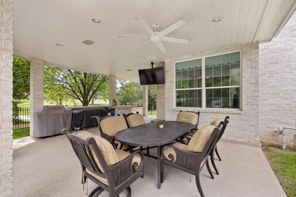 2263 Hamlet Circle Round Rock TX 78664