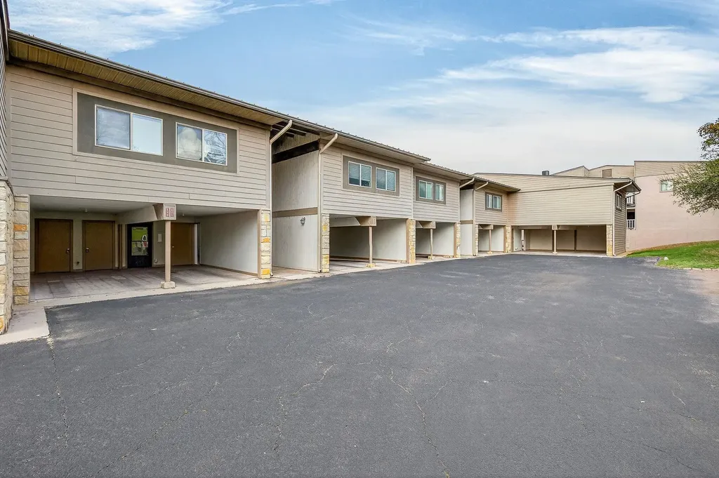 400 Hi There Horseshoe Bay TX 78657